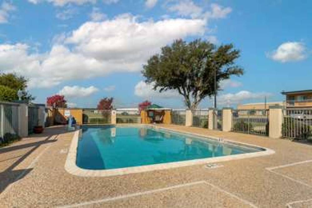 Best Western Taylor Inn 3
