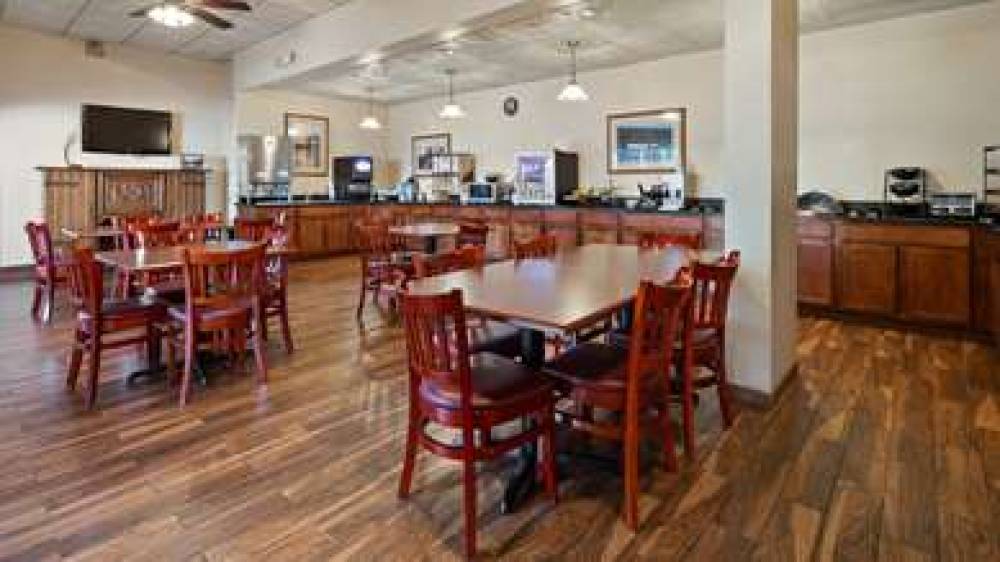 Best Western The Hotel Chequamegon 5
