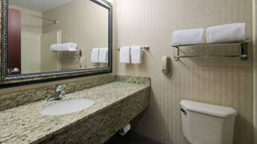 Best Western University Inn & Suites 8