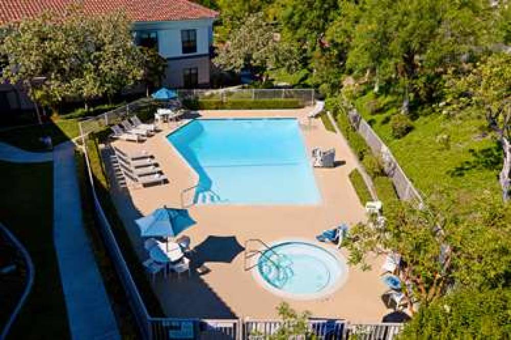 Best Western Valencia/Six Flags Inn & Suites
