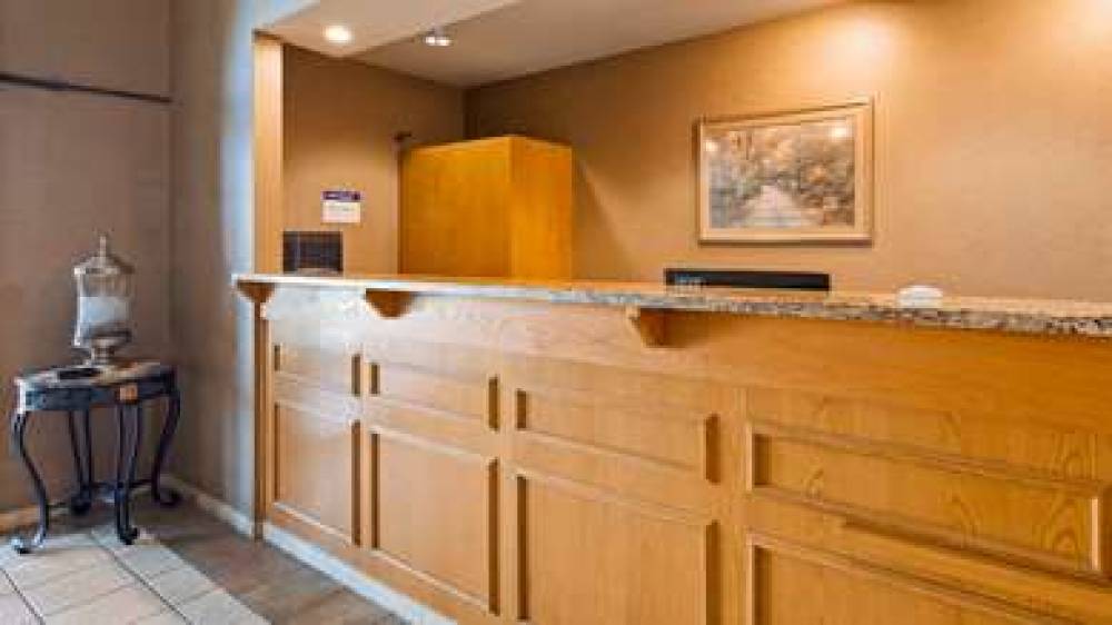 Best Western Wapakoneta Inn 10