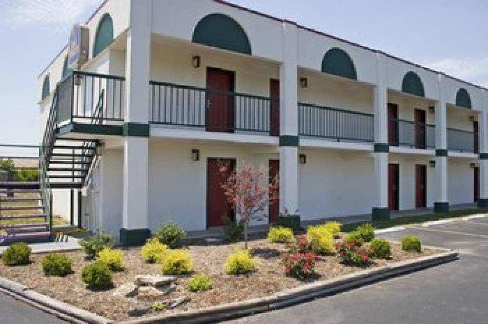 Bestway Inn Madison 2