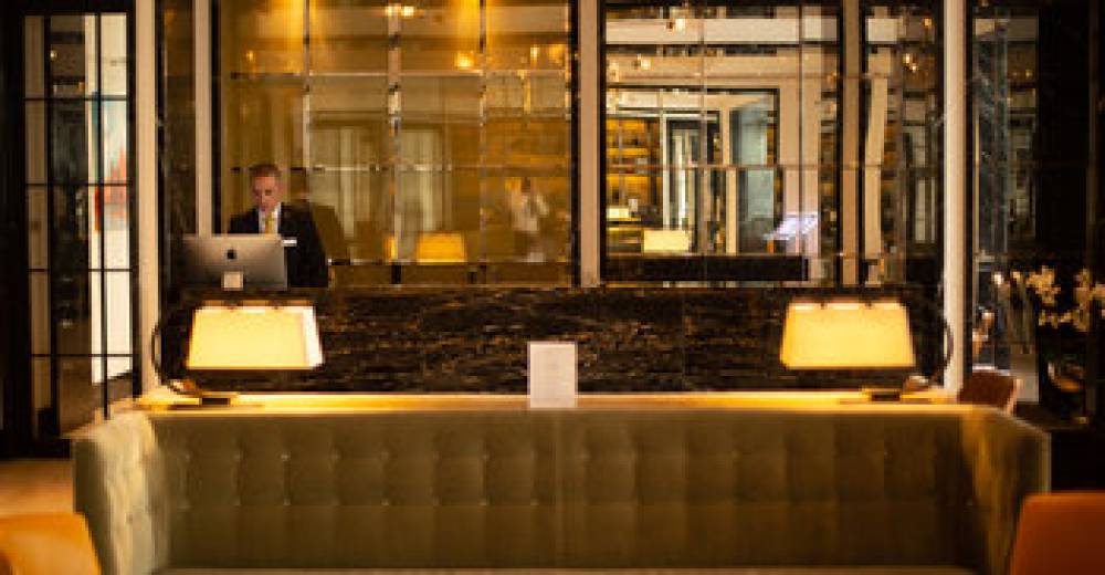 BLAKEMORE HYDE PARK 2