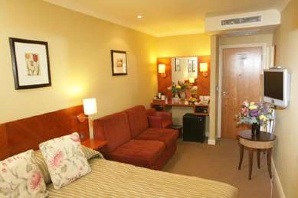 BLANDFORD HOTEL 7