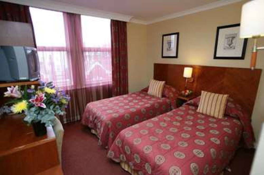 BLANDFORD HOTEL 8