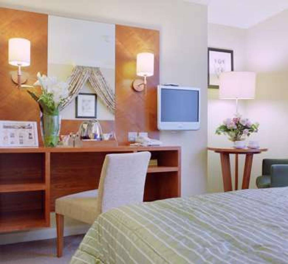 BLANDFORD HOTEL 4