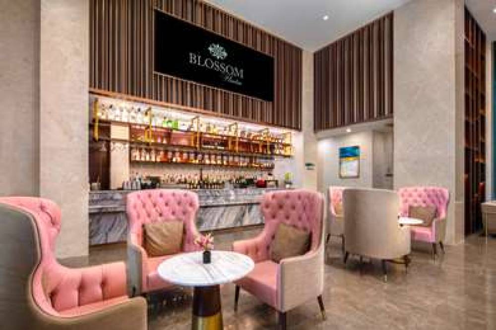 BLOSSOM HOTEL HOUSTON 6
