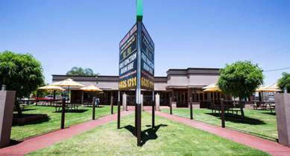 BOOMERANG HOTEL 1