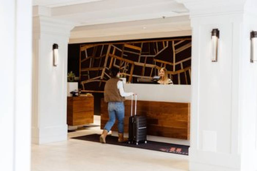 Boston Marriott Peabody 8