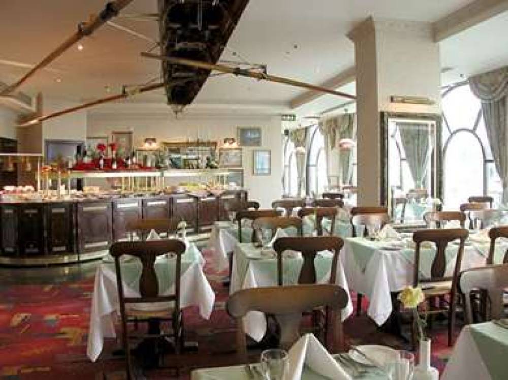 BRITANNIA INTERNATIONAL HOTEL 4