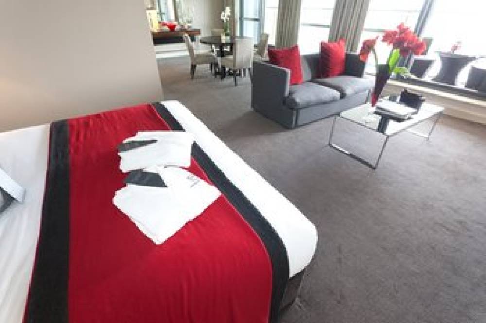 Brooklands Hotel Surrey 4