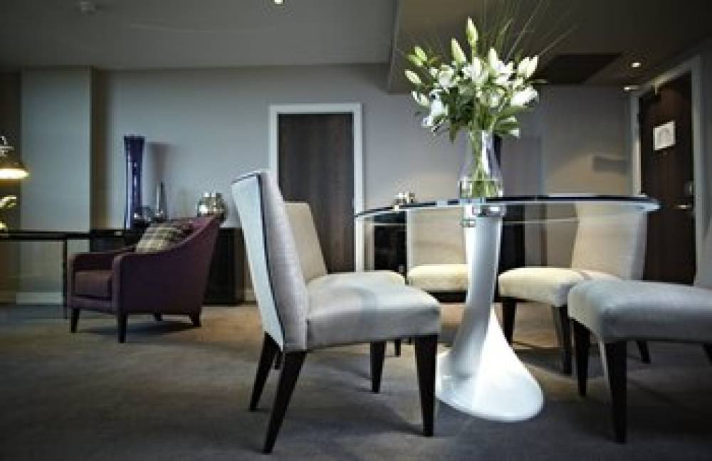 Brooklands Hotel Surrey 6