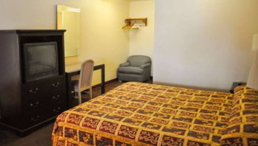 CALIFORNIA SUITES MOTEL 8