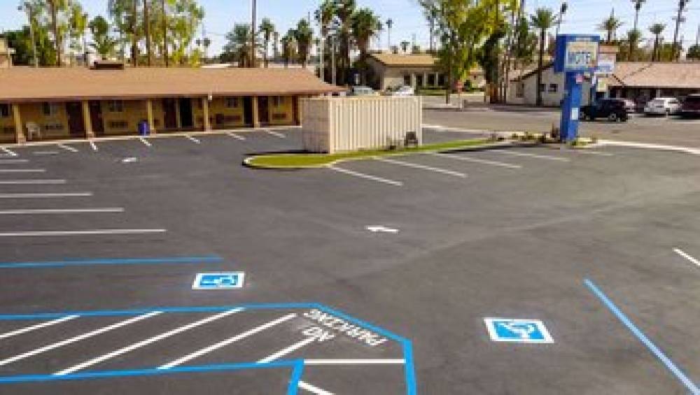 CALIFORNIA SUITES MOTEL 5