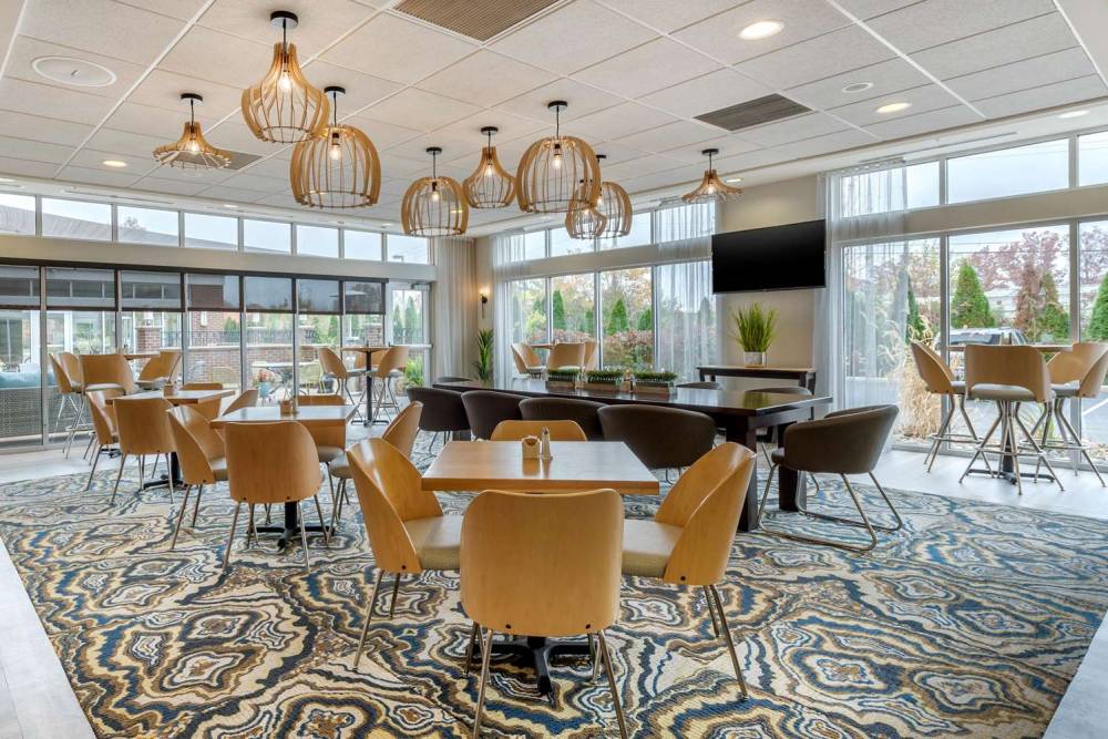 Cambria Hotel Akron - Canton Airport 1