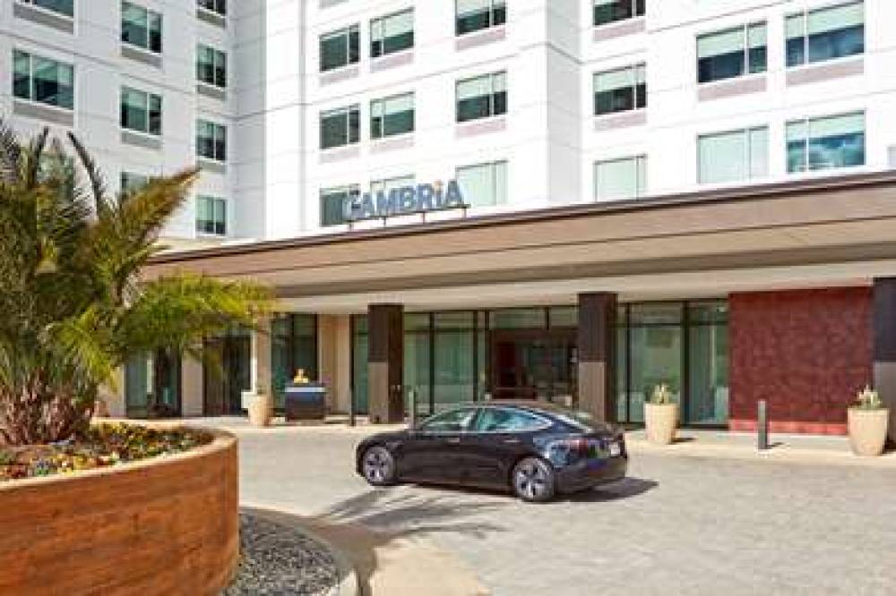 Cambria Hotel And Suites Anaheim Re