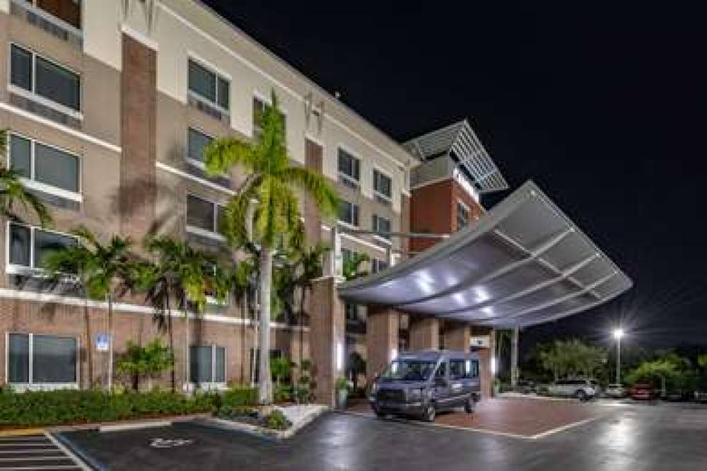 Cambria Hotel Ft. Lauderdale, Airport South & Cruise Port