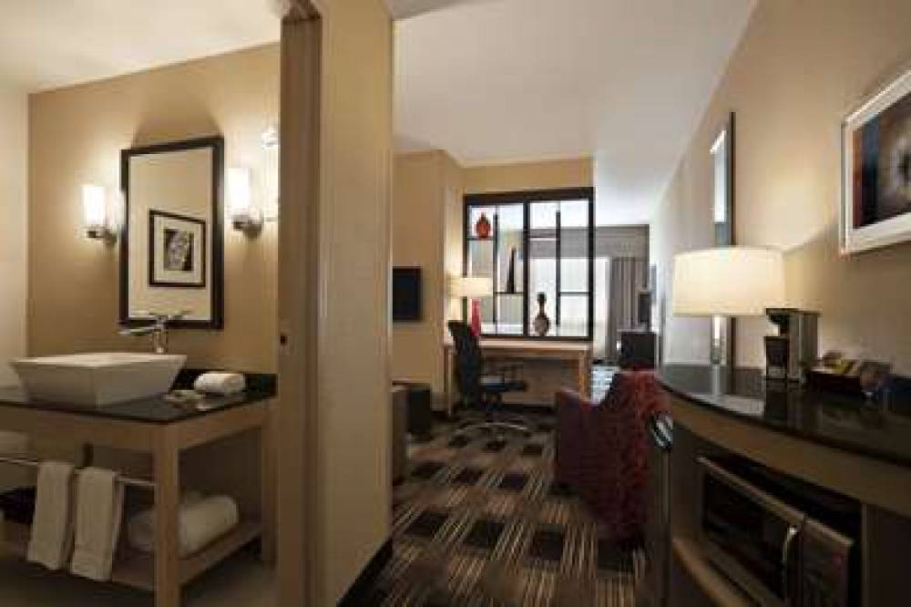 CAMBRIA HOTEL MIAMI AIRPORT 8