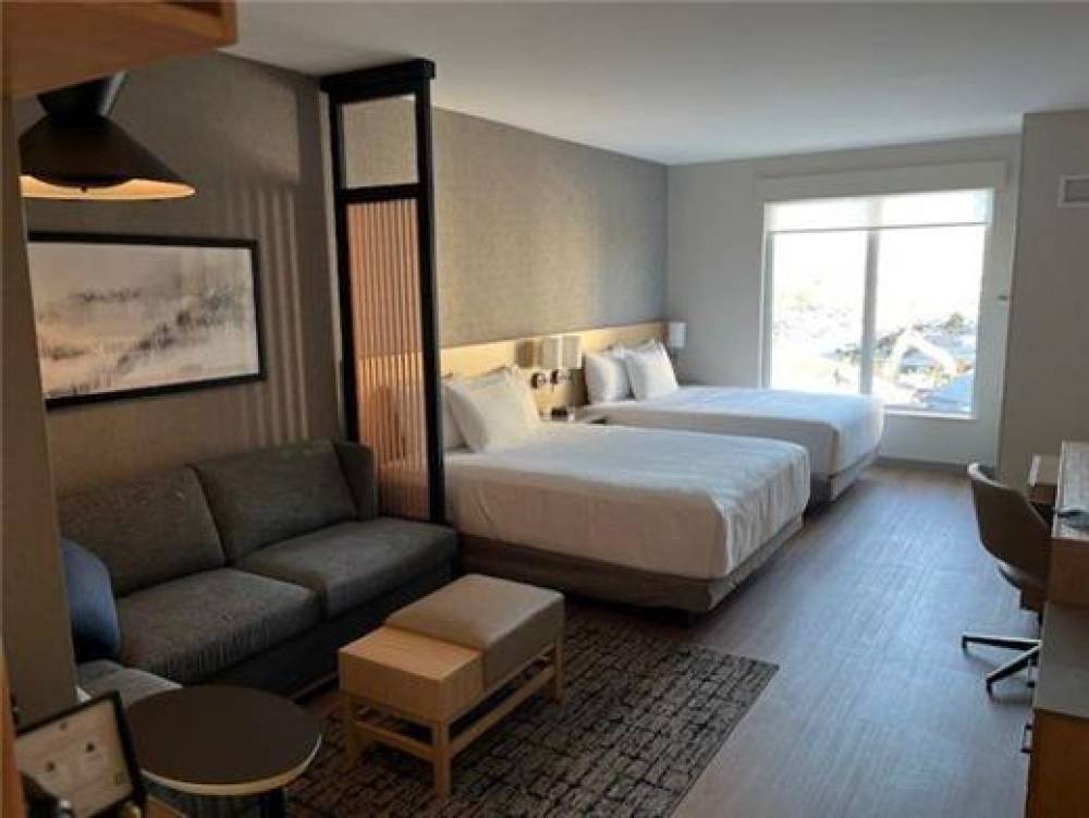 CAMBRIDGE SUITES TORONTO 9