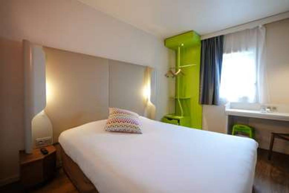 CAMPANILE ROISSY 8