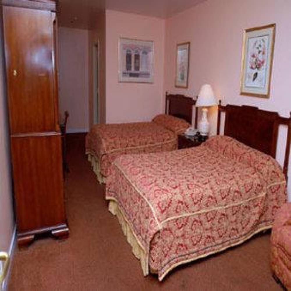 Campbell Inn 8
