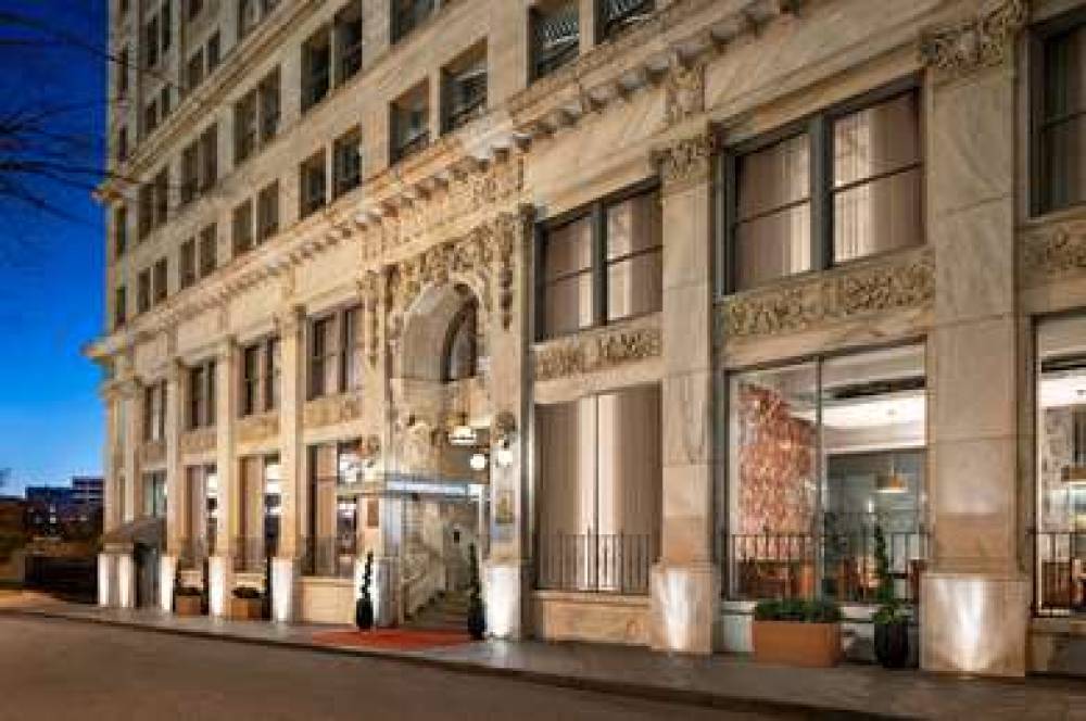 CANDLER HOTEL ATLANTA CURIO BY HLTN 3