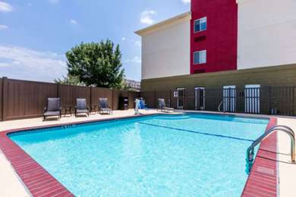 CANDLEWOOD STES DFW AIRPORT NORTH 4