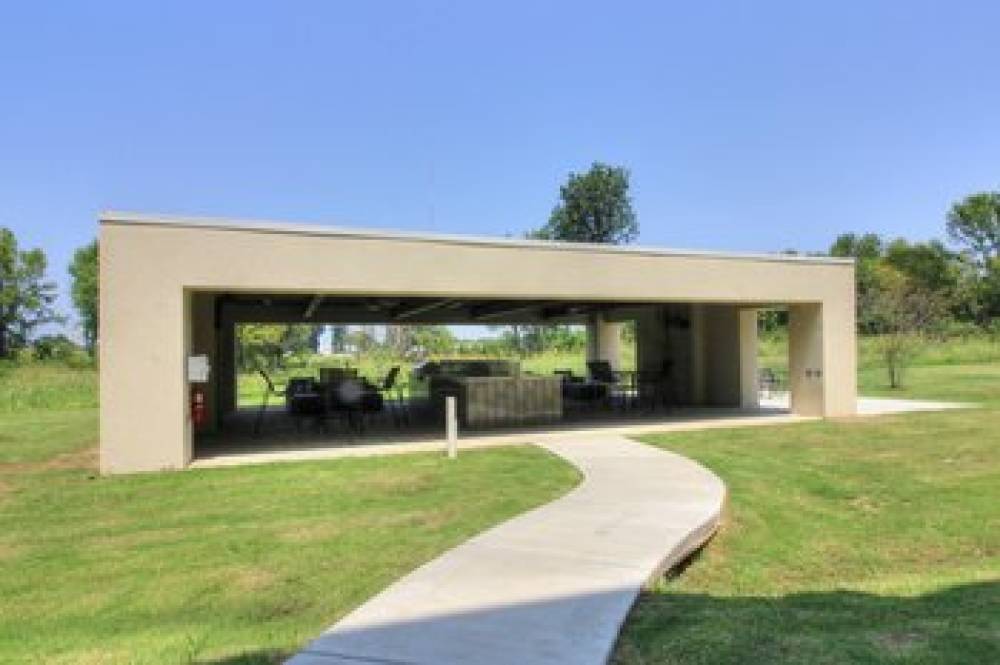 CANDLEWOOD STES EAST 8
