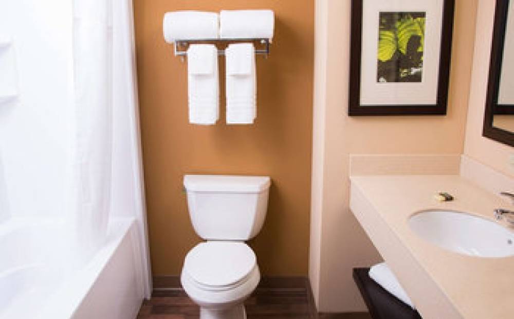 CANDLEWOOD STES SOUTHFIELD BY IHG 7