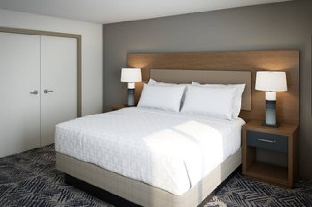 CANDLEWOOD STES WEST I-65 BY IHG 9