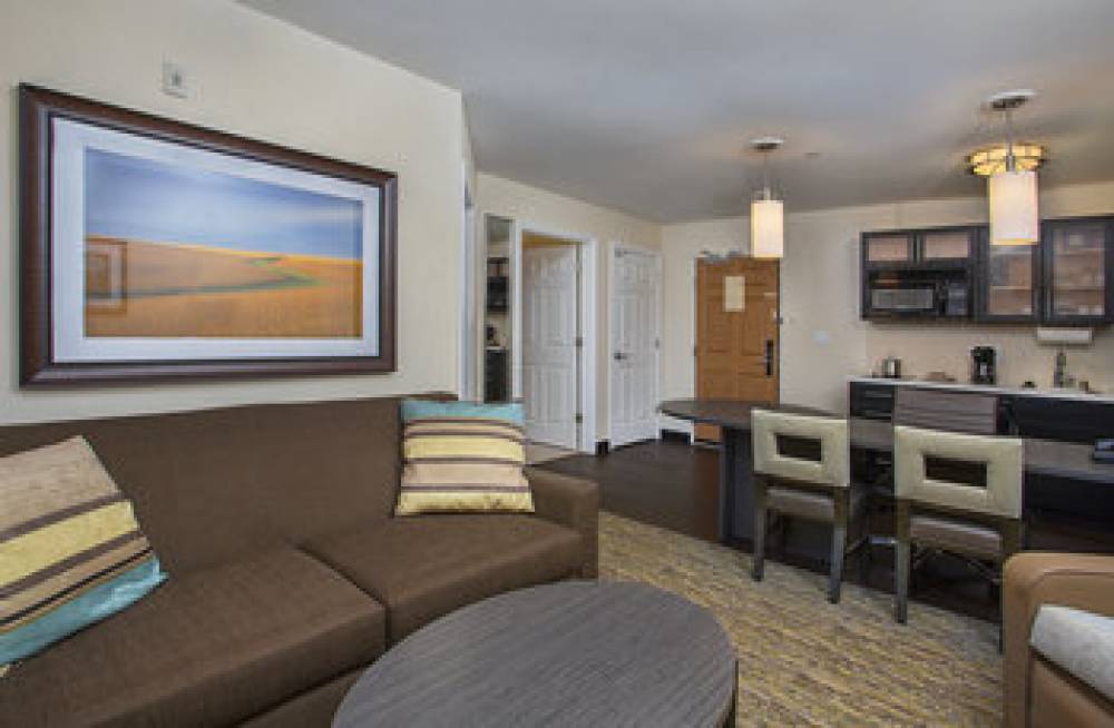 Candlewood Suites BOWLING GREEN  4