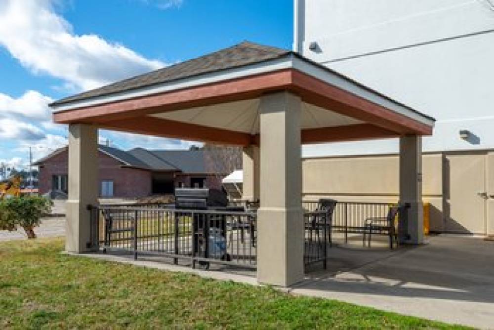 CANDLEWOOD SUITES CHESAPEAKE 8