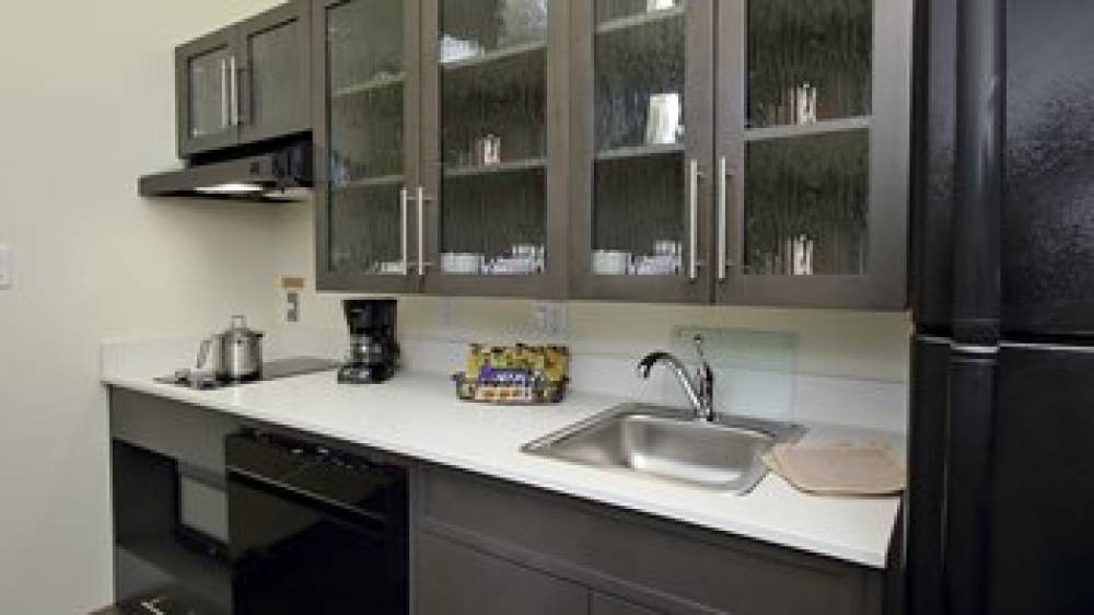 CANDLEWOOD SUITES FRISCO 7