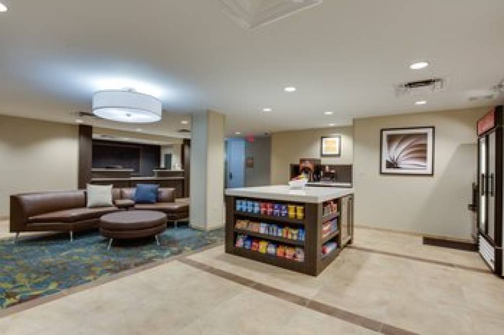 Candlewood Suites FT. LAUDERDALE AIRPORT/CRUISE 7