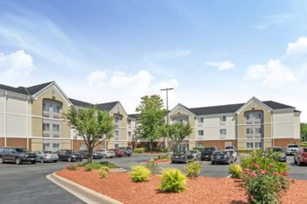 Candlewood Suites Huntersville