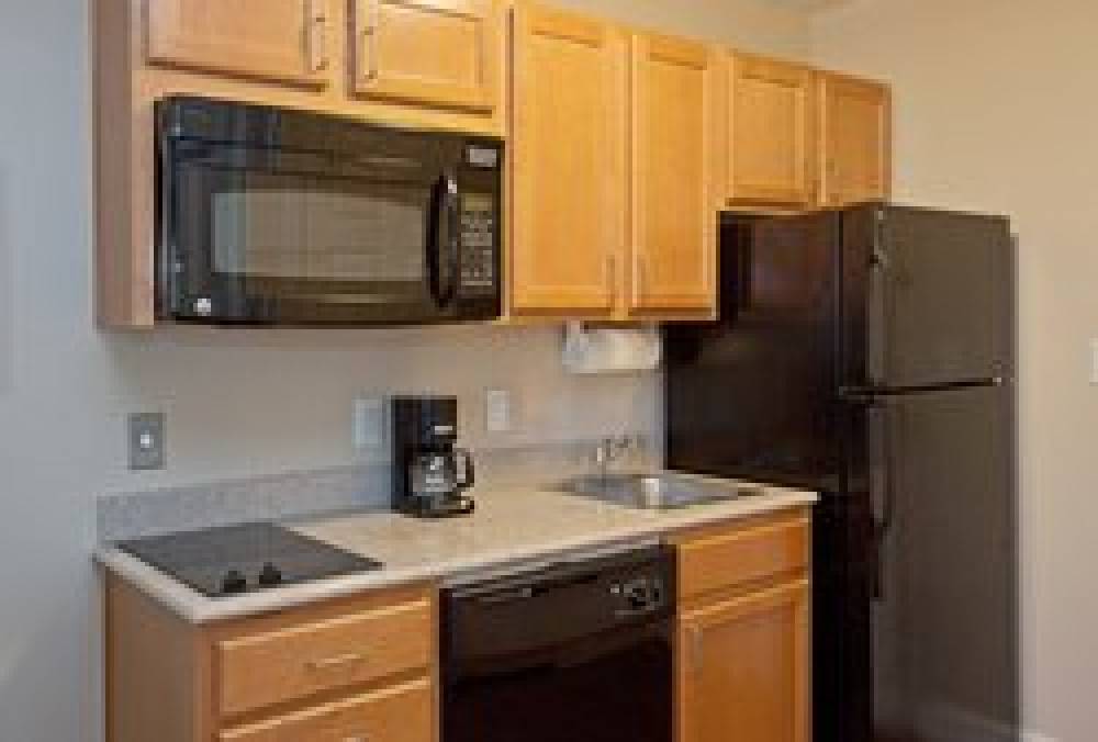 Candlewood Suites LA PORTE 5