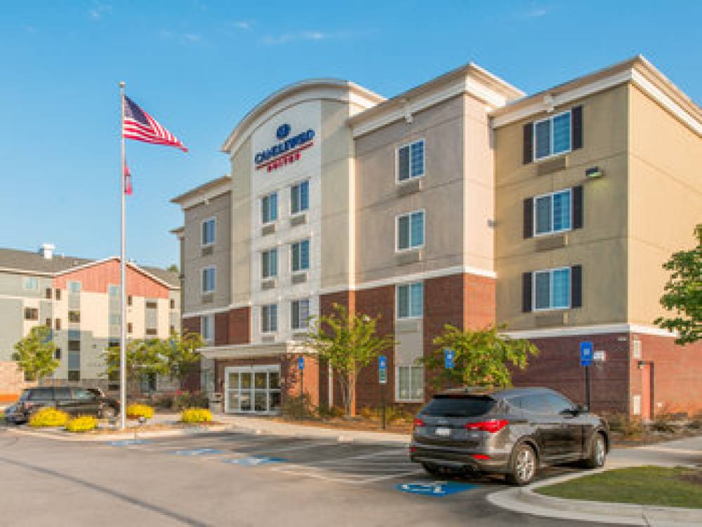 CANDLEWOOD SUITES LITHIA SPRING 1