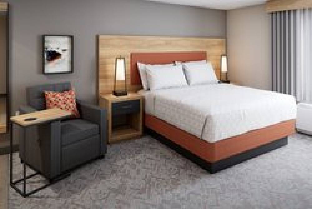 Candlewood Suites MERRILLVILLE 8