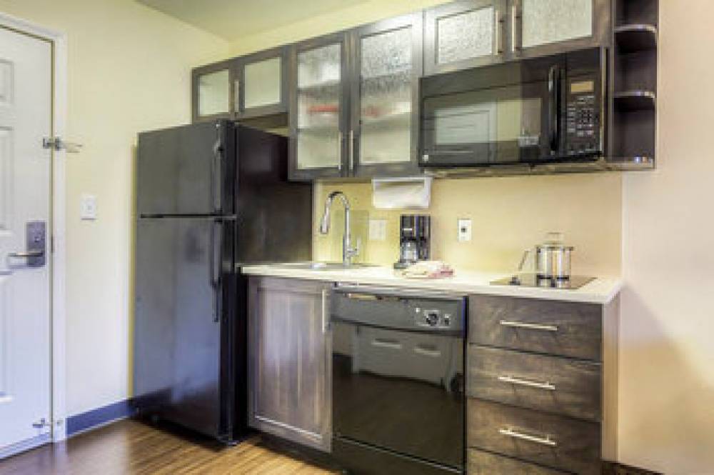 Candlewood Suites MOORESVILLE/LAKE NORMAN,NC 9