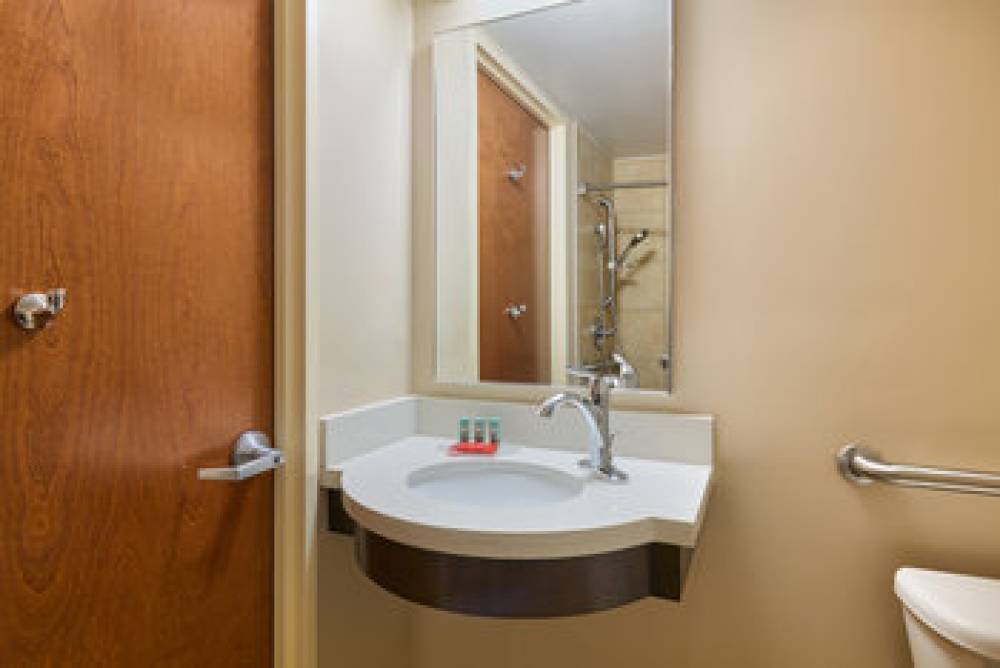 Candlewood Suites NEW YORK CITY- TIMES SQUARE 5
