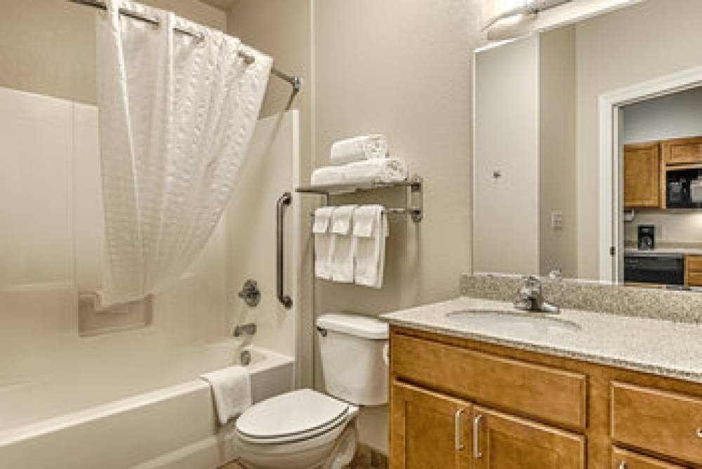 Candlewood Suites OAK HARBOR  7