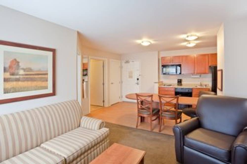 Candlewood Suites OAK HARBOR  6