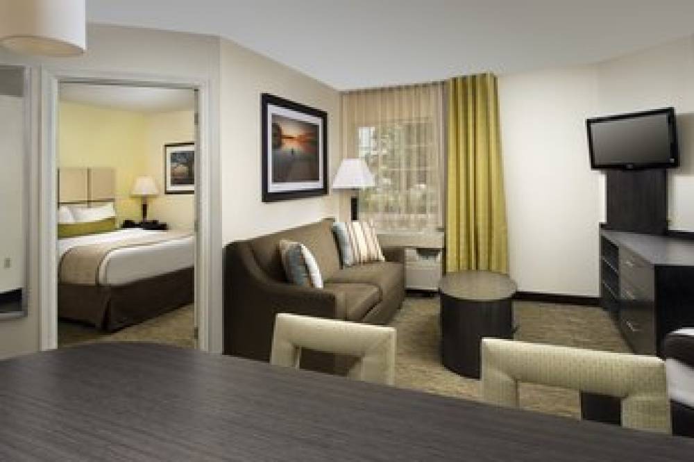 CANDLEWOOD SUITES RICHMOND S 10