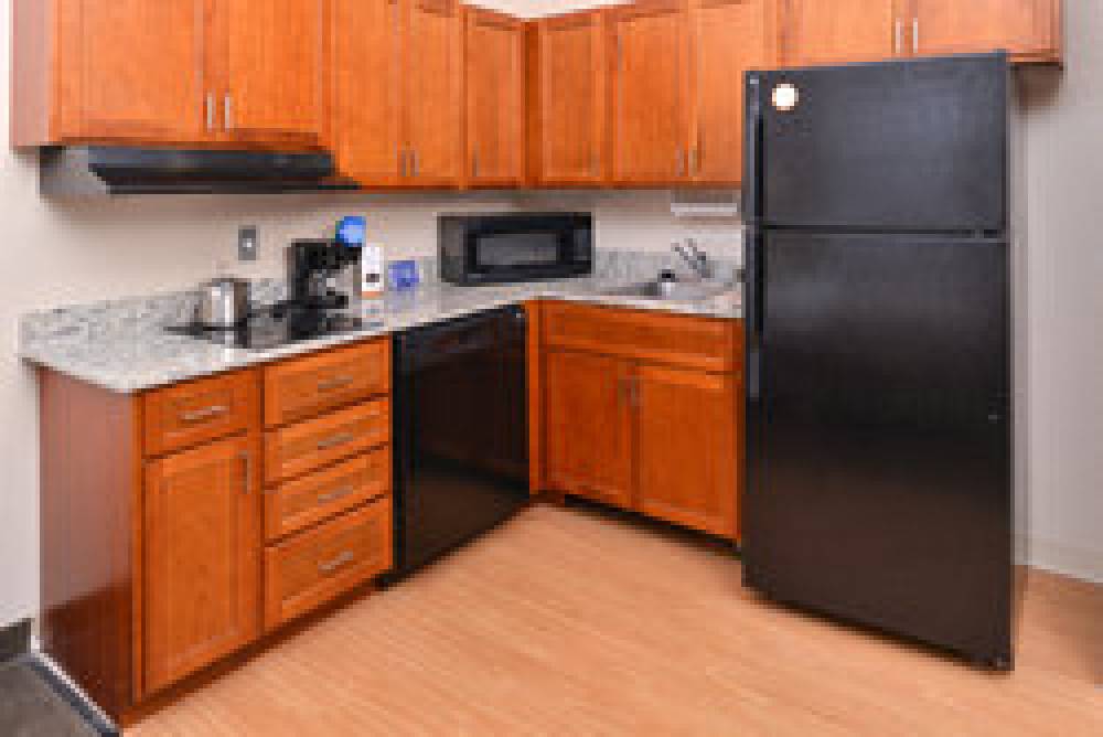 Candlewood Suites SAN DIEGO 5