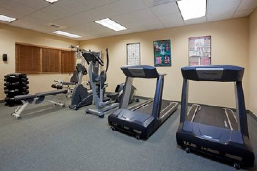 Candlewood Suites WEST SPRINGFIELD 7