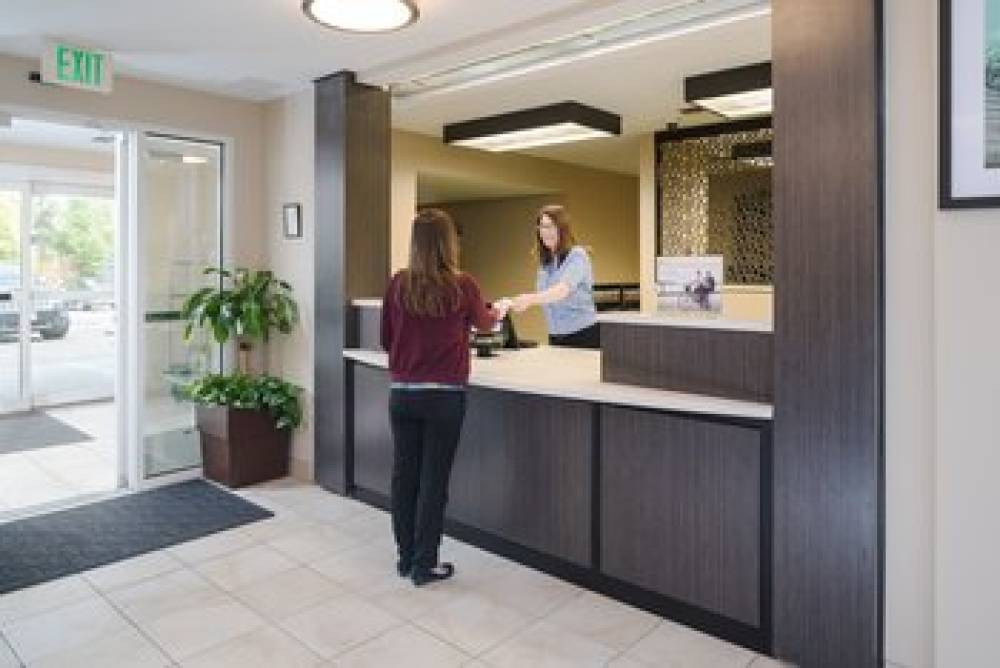 CANDLEWOODS SUITES LACEY 4