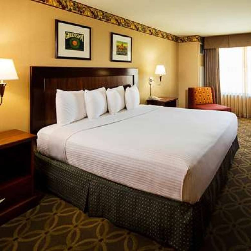 CANNERY CASINO HOTEL 3