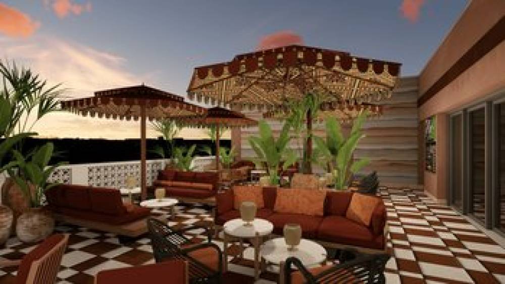 Caravan Court, By Valencia Hot 10
