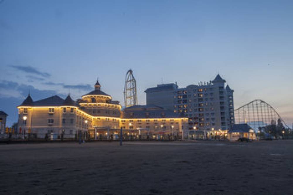 Cedar Points Hotel Breakers