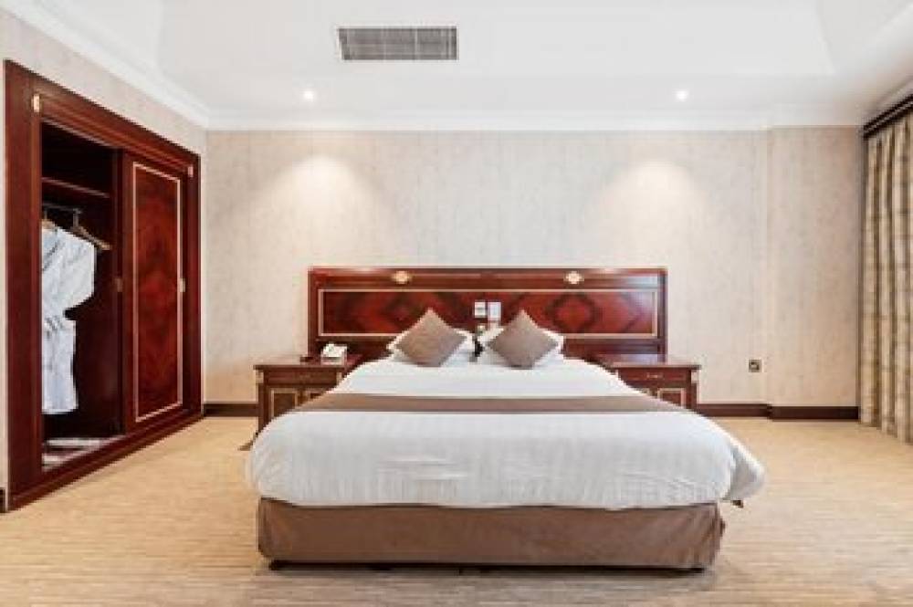 CHAIRMEN HOTEL DOHA 2